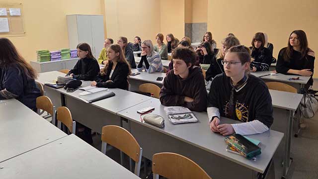 Информационный час