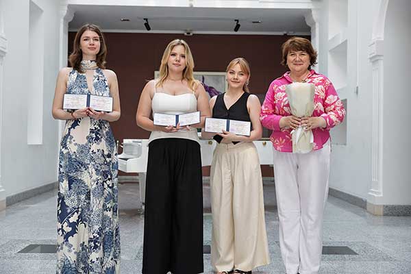 Вручение дипломов выпускникам 2026