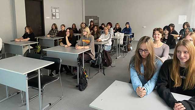 Информационный час