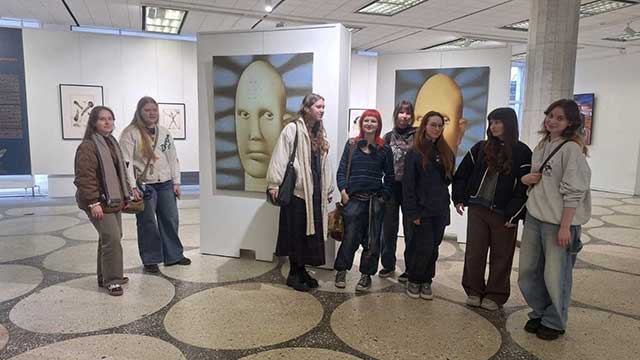 Экскурсия во Дворце искусства