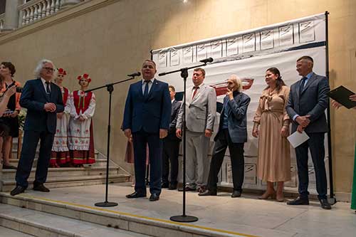 В Национальном художественном музее открылась выставка дипломных работ выпускников МГХК им. Глебова «Ступени мастерства»